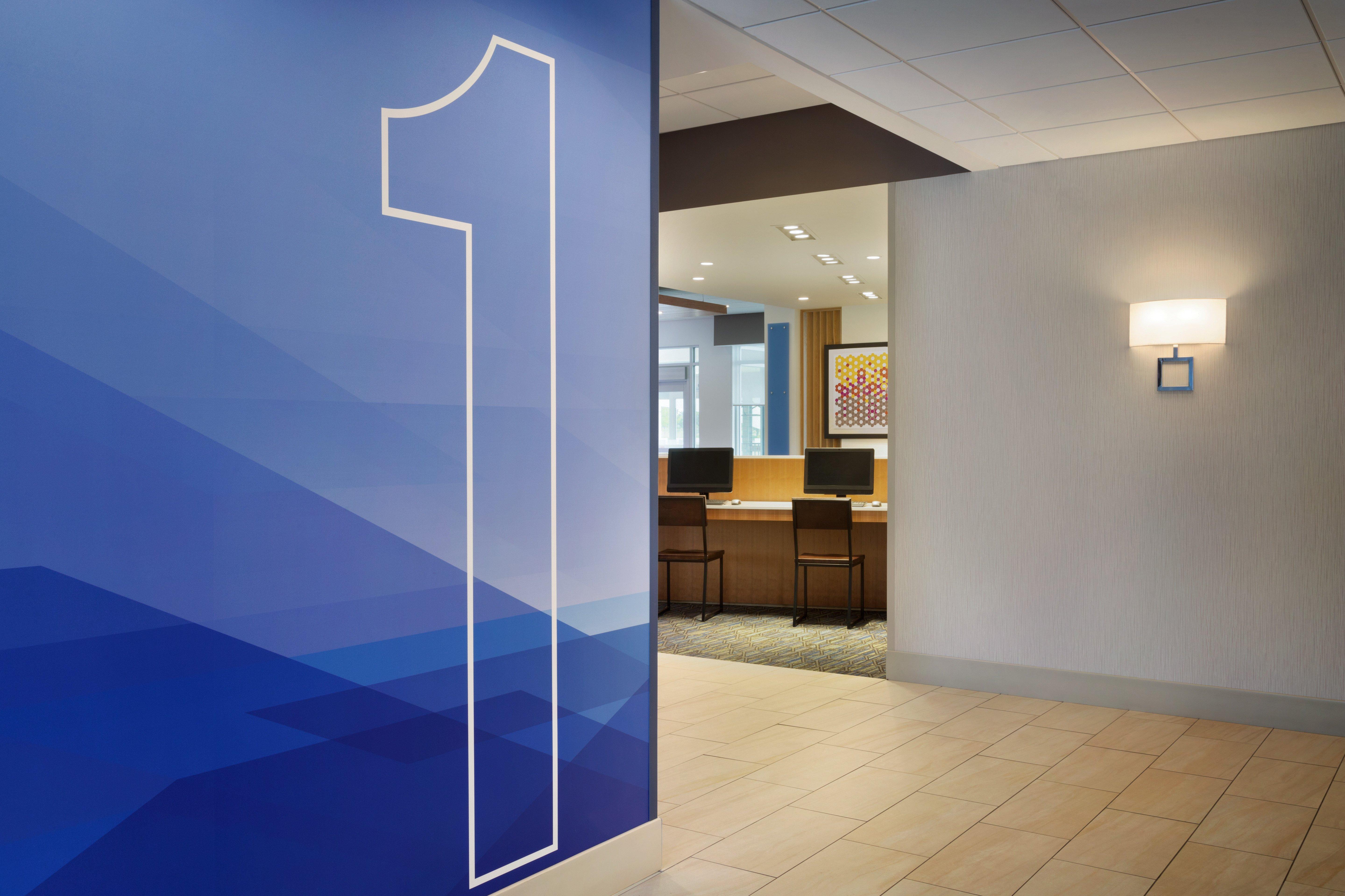 Holiday Inn Express & Suites Clear Spring By Ihg Екстериор снимка